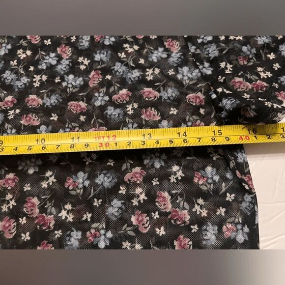 Aeropostale Floral Blouse Top Size Large Sheer Black with Multicolored Flowers - Picture 4 of 7